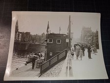 AMSTERDAM DOCK MOTORBOAT AND LANDING DOCK MEURISSE Film Photo