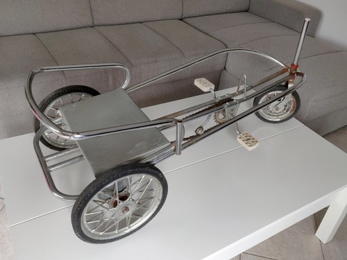 Voiture pédale morellet - mg,
