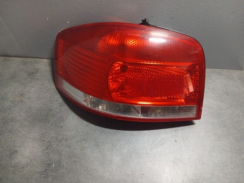 Feu arriere gauche audi 8p - feu,