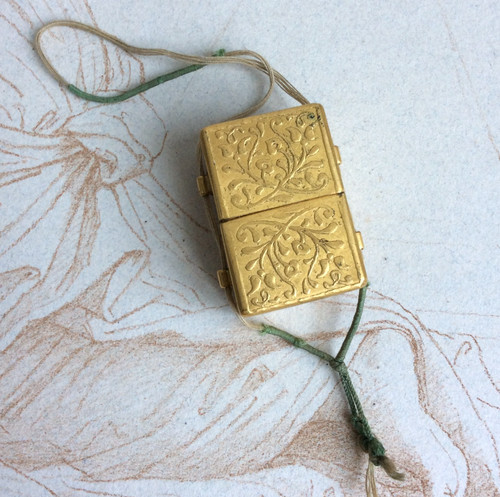 Porte amulette reliquaire - porte-amulette,