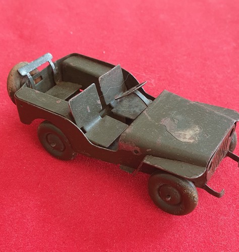 Ancienne jeep armee tôle - jeep,