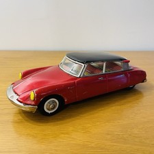 Ancien jouet Citroën DS-19