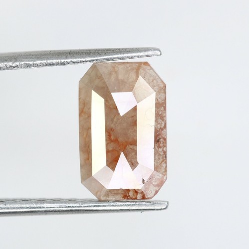 Diamant taillé émeraude 24 - taillé,