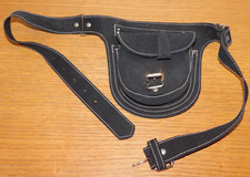 SACOCHE avec CEINTURE STYLE BANANE en CUIR made in ENGLAND UK 96cm TAILLE S 81cm