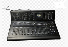 MIDAS M32 Digital Mixer