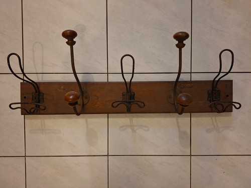 Ancien porte manteau mural