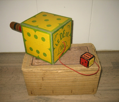 Ancien jouet jeu - adresse, le