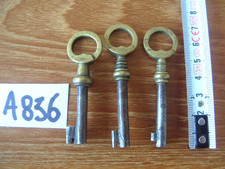 LOT A836 DE 3 CLÉ CLÉS CLEFS