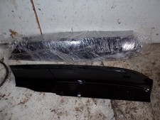 caches carters latéraux