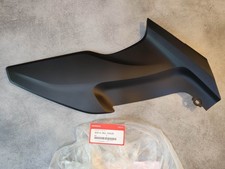 Cache latéral droit CBF1000