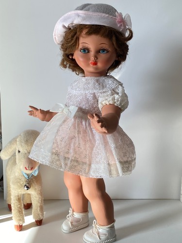 Tres belle ancienne - ancienne, poupee