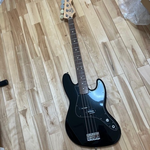 Fender precision bass - fender,
