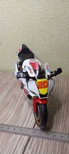 moto gp au 1/12 éme yamaha r1
