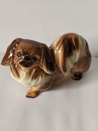 Chien pékinois poterie