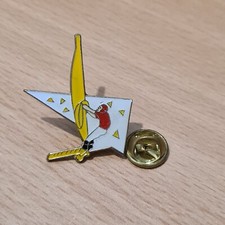 (C4) Pin's planche à voile