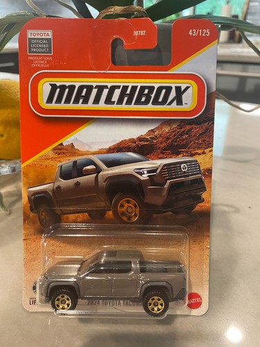 Matchbox 125 toyota - 43/125,