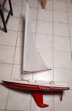 GRAND VOILIER DE BASSIN  **