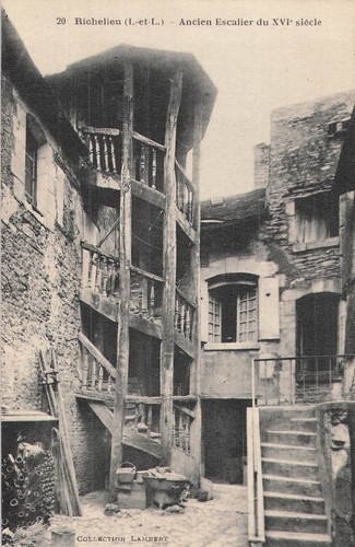 Richelieu ancien escalier - richelieu,,