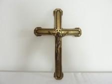 Crucifix mural ancien en