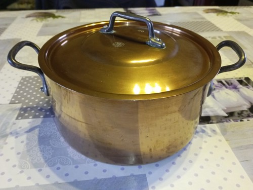 Ancienne cocotte marmite - ancienne,