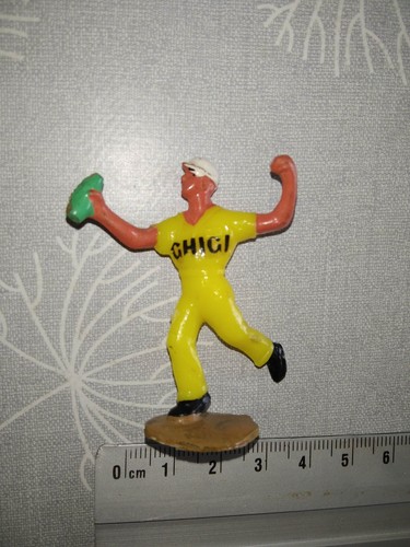 Ancienne figurine plastique - ancienne,