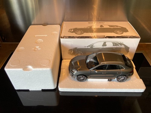 Tres rare porsche - tres, macan