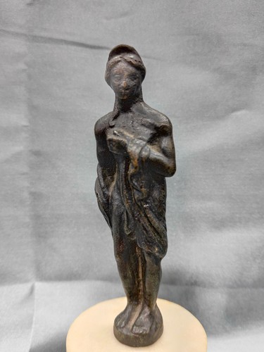 Statuette bronze brun socle - &,