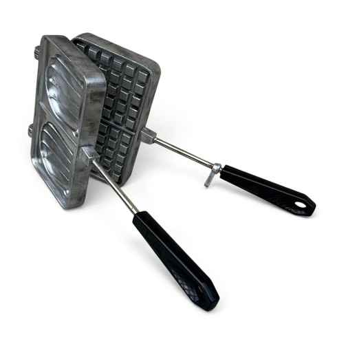 Ancien moule réversible - ,