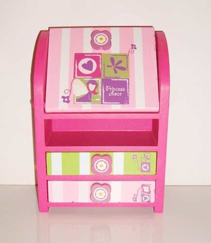 Mobilier poupée commode