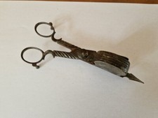 Paire de mouchettes anciennes en fer forgé ciseaux à bougies éteignoirs XVIIIème