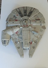 Vaisseau Spatial Faucon Millenium "Star Wars" Hasbro