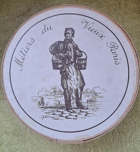 Assiettes anciennes - anciennes, en