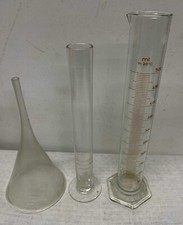 2 Éprouvettes, 1 entonnoir en