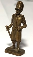 KINDER SURPRISE SWISS GUARD  METAL  Soldier FIGURINES