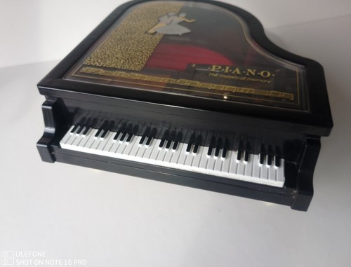 Boite bijoux musicale - à,