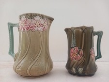 Lot De 2 Pichets en Barbotine