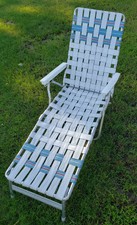 VTG Aluminum Webbed Folding Reclining Lawn Lounge Chair White & Blue 72” x 21”
