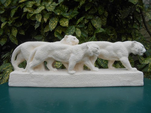 Ancienne statue groupe - , lionnes