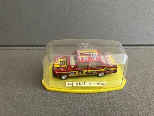 Ancienne voiture miniature - voiture,