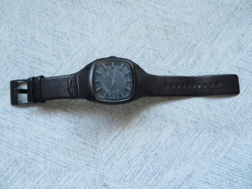 Montre diesel voir photos - montre,