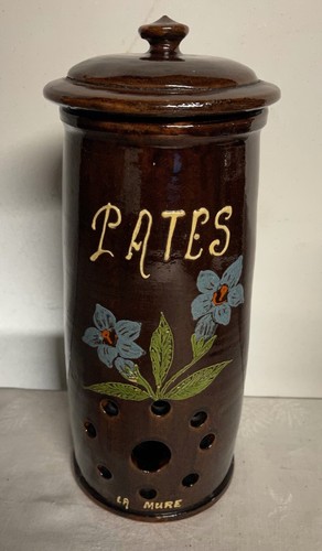 Patent terracotta pot with - , lid