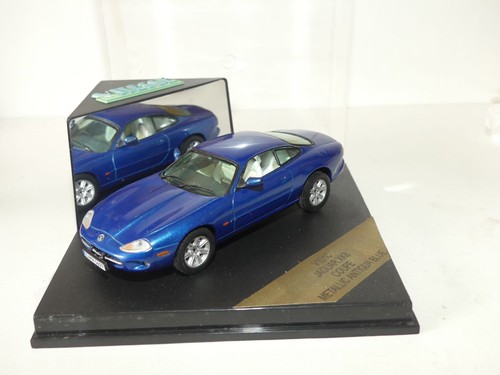 Jaguar xk8 coupe bleu - xk8,