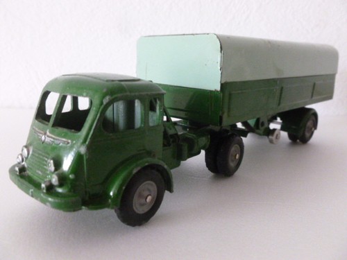 Renault 120 avec remorque - 120, ch