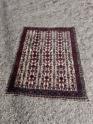 Tapis persan ancien