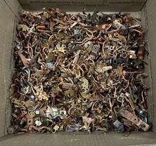 SCRAP CIRCUIT BREAKER COPPER- CONTENT INSIDE  BREAKER, SEPARATED 15 POUNDS.