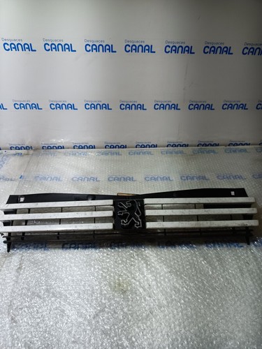9253108580 grille gauche capot