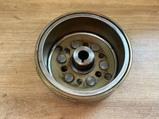 UN ROTOR D ALLUMAGE ROUE LIBRE