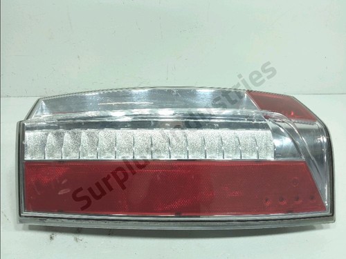 Feu arriere gauche cadillac - arriere,