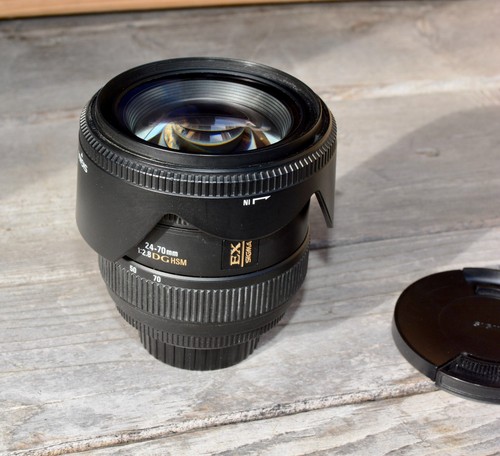 Sigma 70mm if - 24-70mm, f/2.8