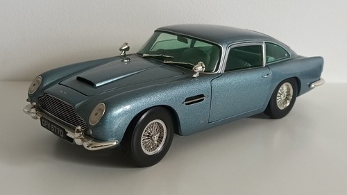 Aston martin db5 chrono 18 - martin, 1/18